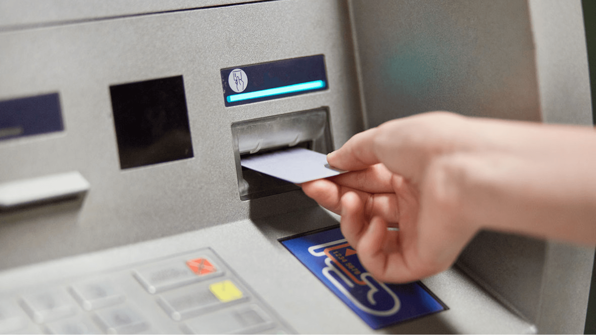 Além do salário: veja quais benefícios o concurso da SED SC oferece aos aprovados