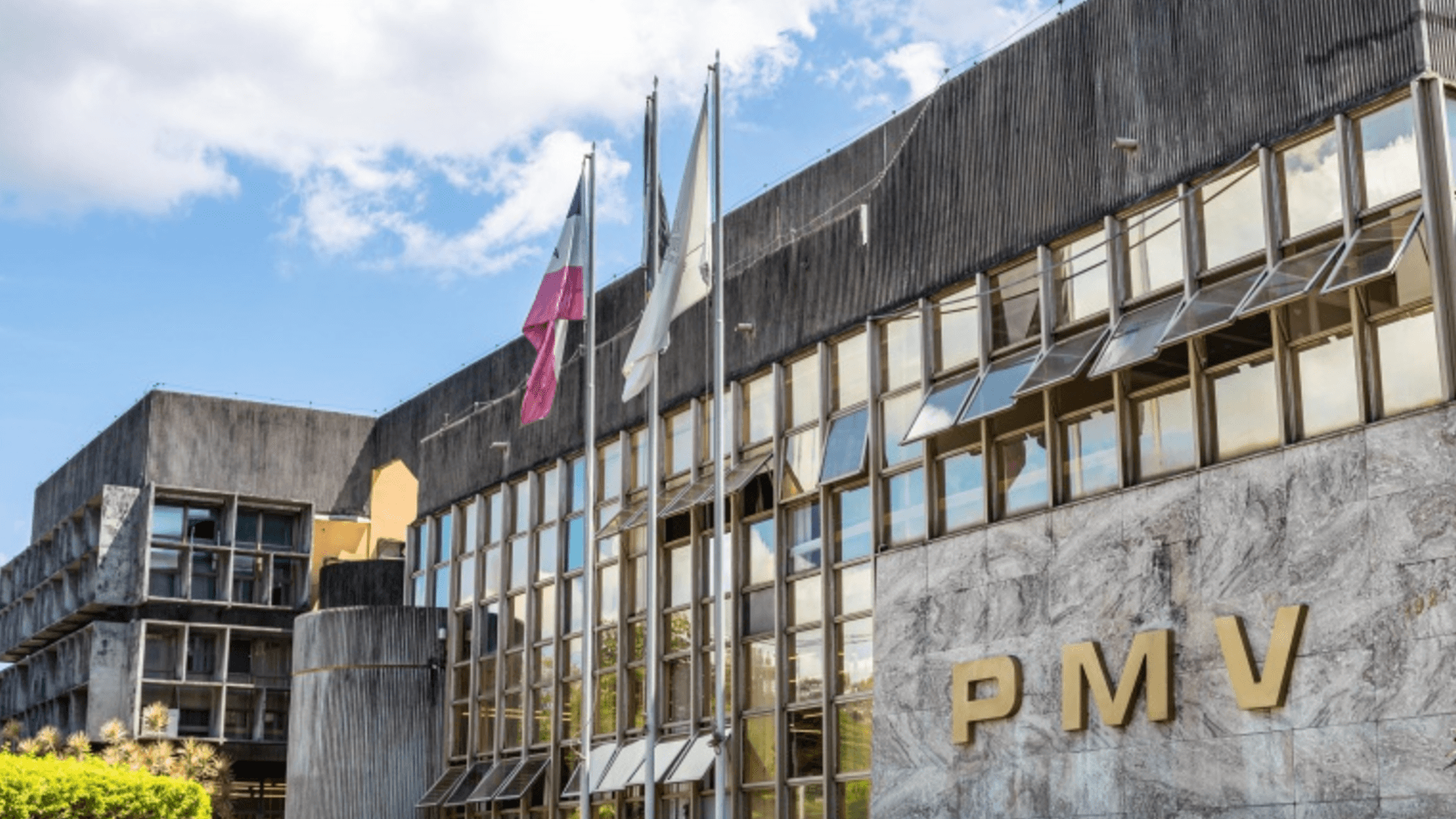 Prefeitura de Vitória abre concurso para Auditor de Atividades Urbanas com salários que podem ultrapassar R$ 7,5 mil