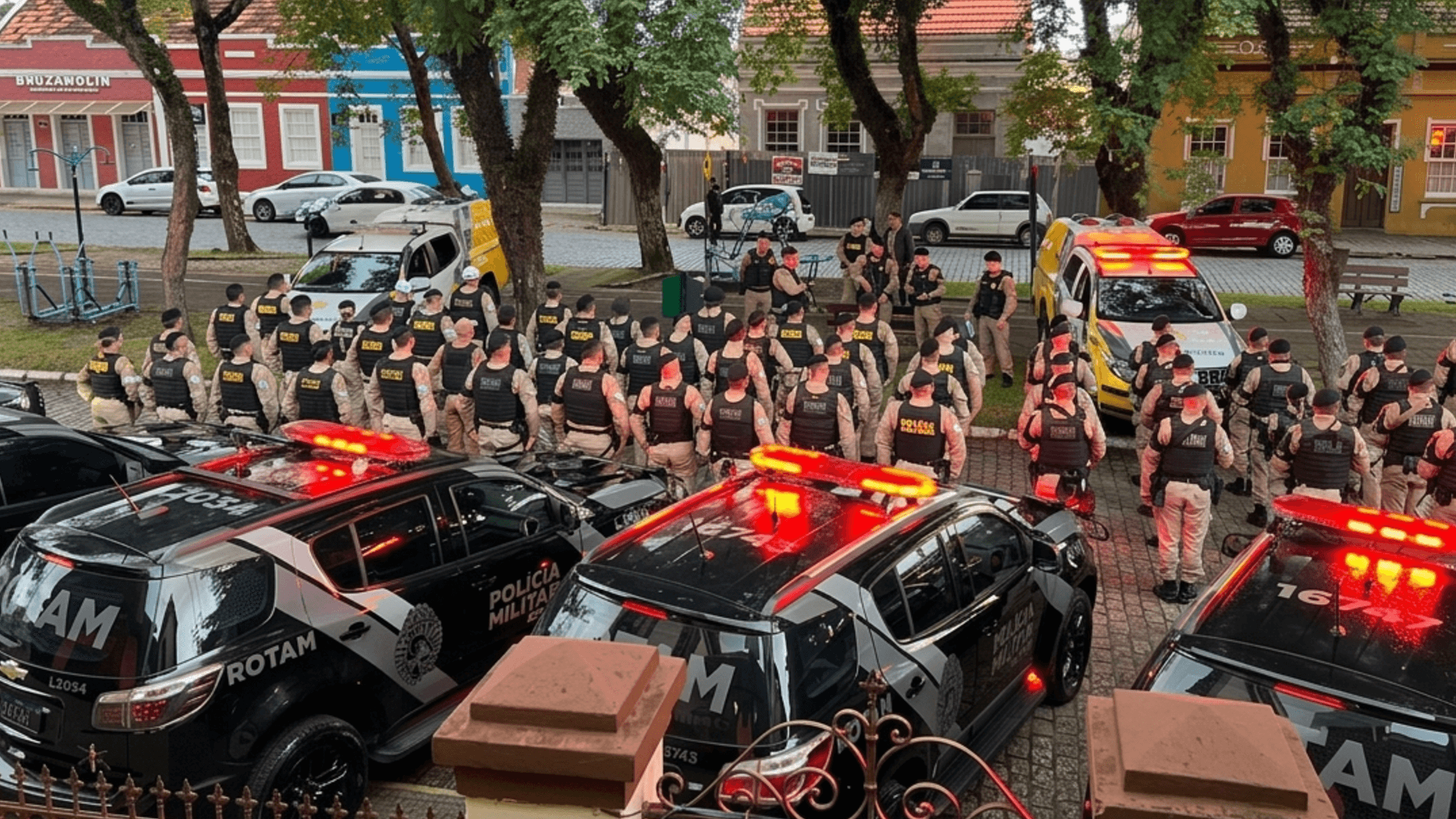 Venha estudar com quem mais aprova na PM e Bombeiros do Paraná: novo concurso pode estar mais próximo do que nunca
