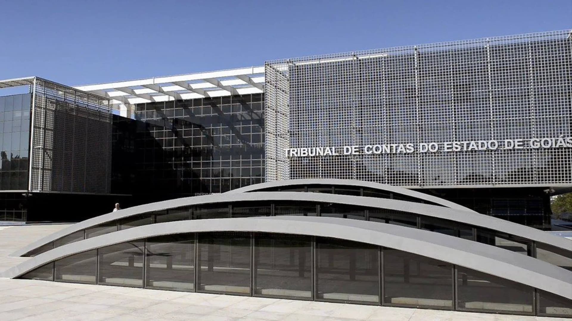 Concurso TCE GO: inscrições começam em outubro; salário de R$ 11,8 mil