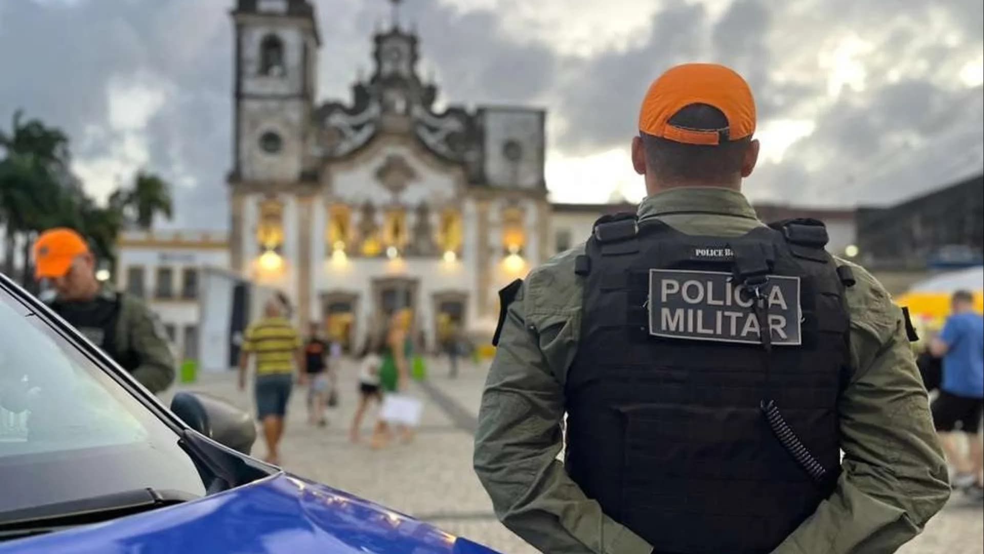 Concursos PM e Bombeiros PE: editais somam 1.890 vagas