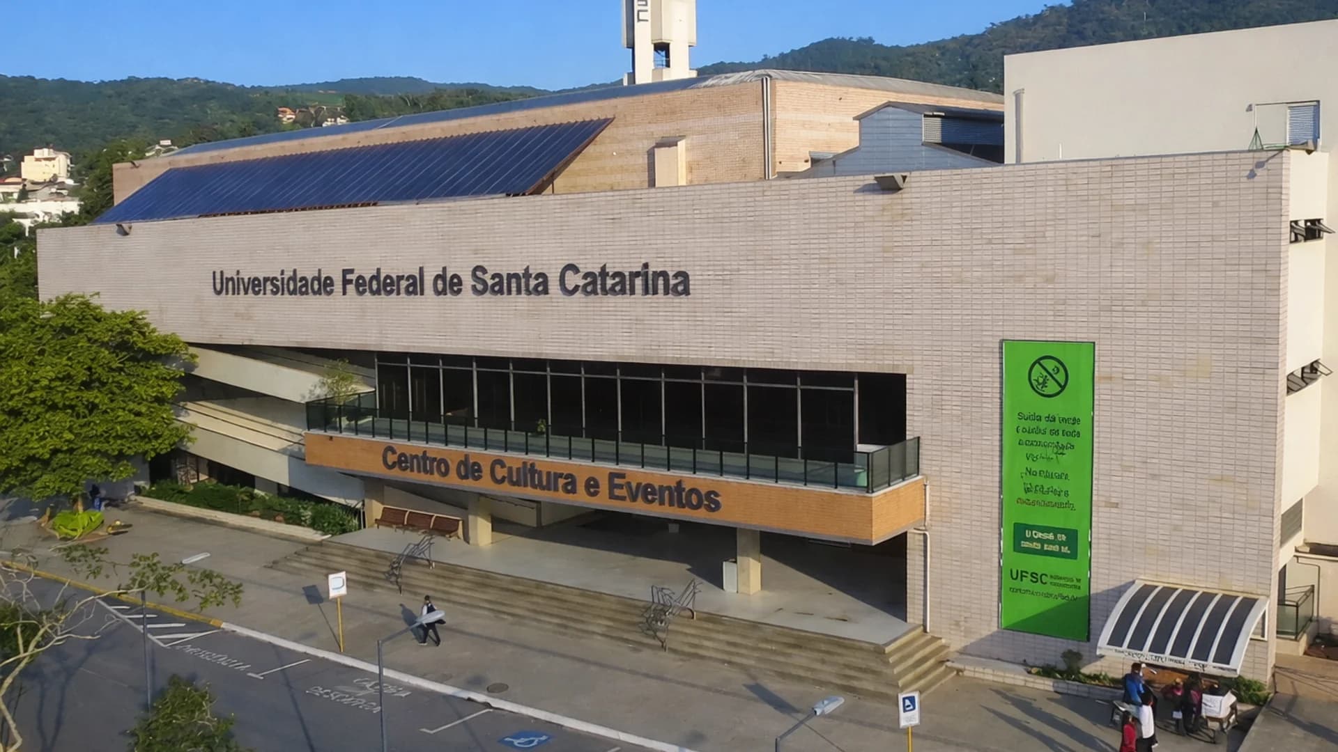 UFSC oferece 58 vagas técnico-administrativas e ainda dá tempo de garantir inscrição até 10 de março