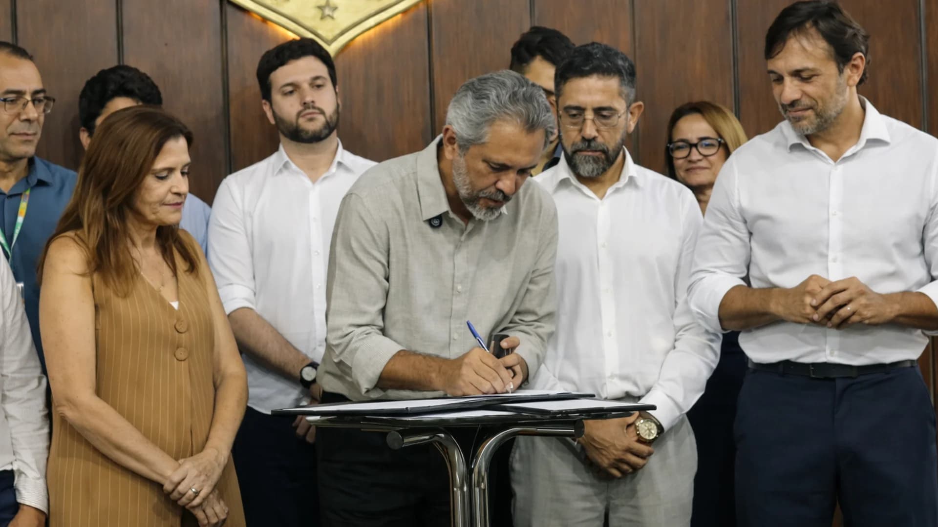 Ceará autoriza novo concurso da Seduc com 2 mil vagas para professores efetivos
